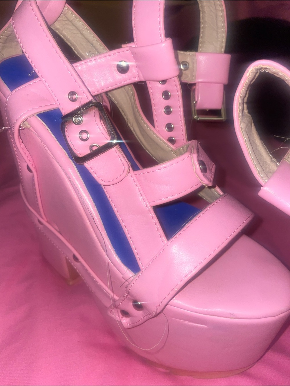 Jiahuimei Pink Strappy Platform Sandals